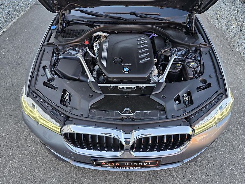 BMW Řada 5 210kW XDRIVE HEADup - DPH - fotka 53 z 53