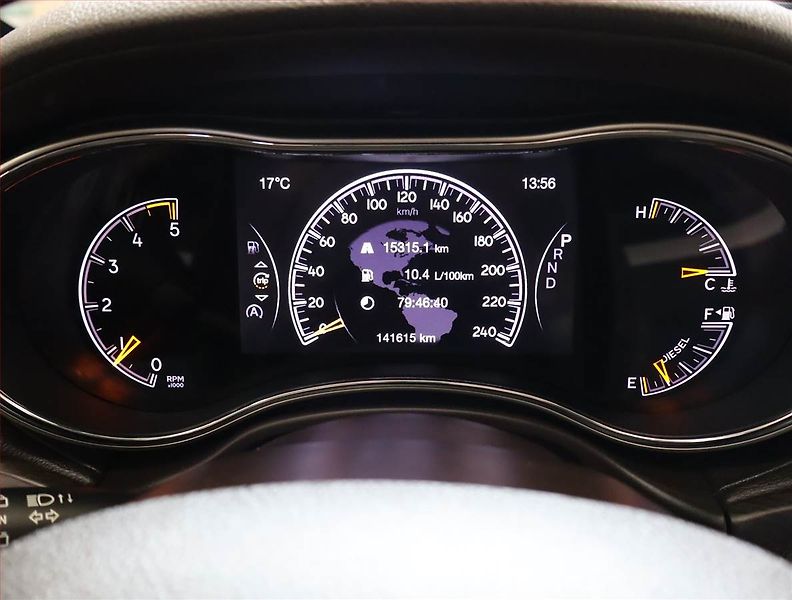 Jeep Grand Cherokee (2016) 3.0 CRD, 4X4, Automat - fotka 11 z 32