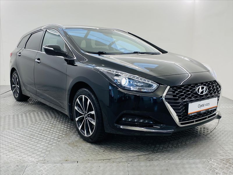 Hyundai i40 1,6 CRDi 100kW - fotka 23 z 24