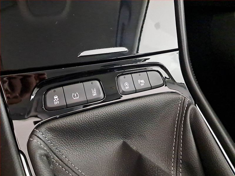 Opel Grandland X (2022) 1.2 Turbo, Serv.kniha - fotka 20 z 20