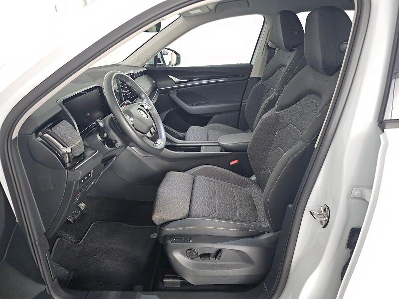 Škoda Kodiaq (2025) 2.0TDi 142kW 4X4 SELECTION 7S - fotka 6 z 30