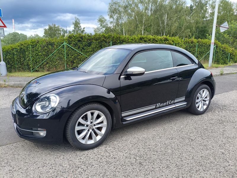 Volkswagen Beetle (2013) 1,2 TSI 77Kw Navi Top stav - fotka 1 z 30