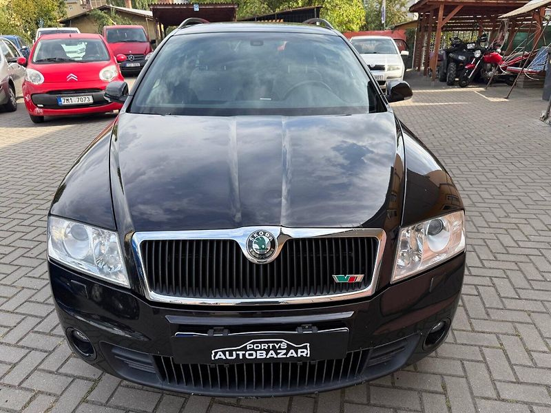 Škoda Octavia (2008) 2.0 TDI RS DSG ! CR ! - fotka 6 z 20