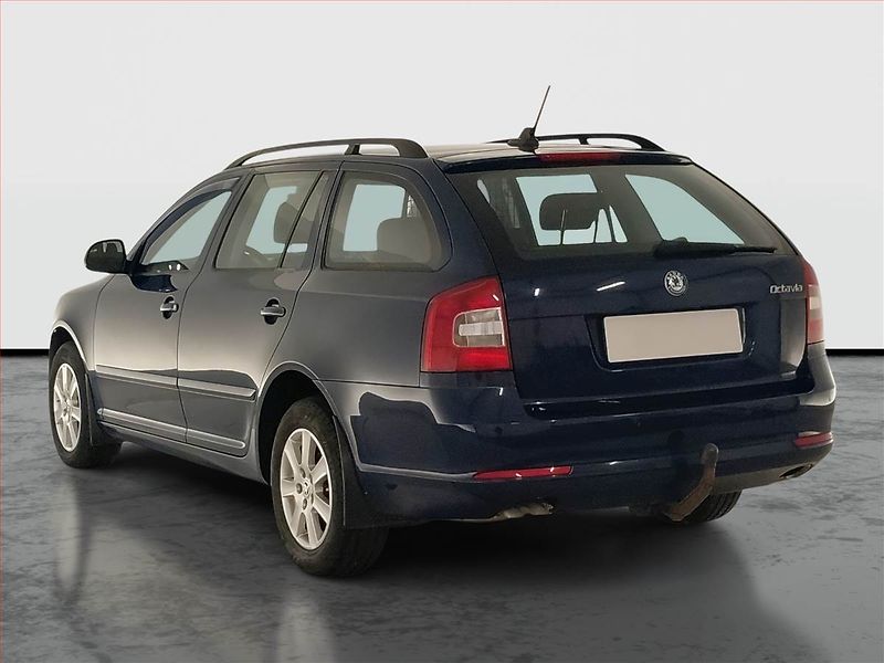 Škoda Octavia (2011) Elegance 2.0 TDI, Serv.kniha - fotka 4 z 19