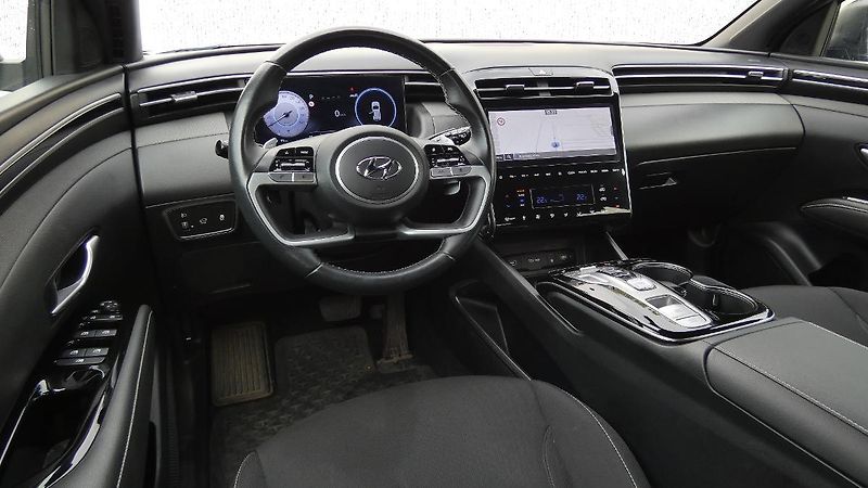 Hyundai Tucson 1.6 T-GDI HEV Style 4x4 Auto - fotka 5 z 23
