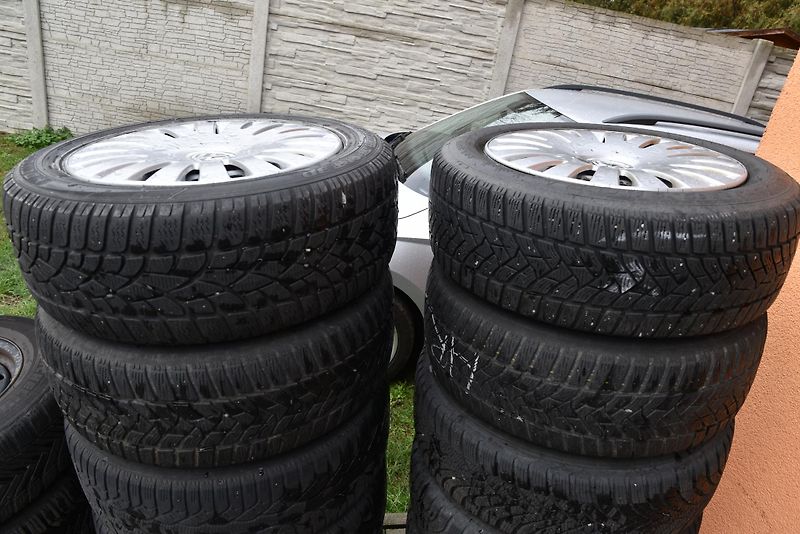 Volkswagen Passat 2.0 TDi CR COMFORTLINE, VÝHŘEV - fotka 48 z 50