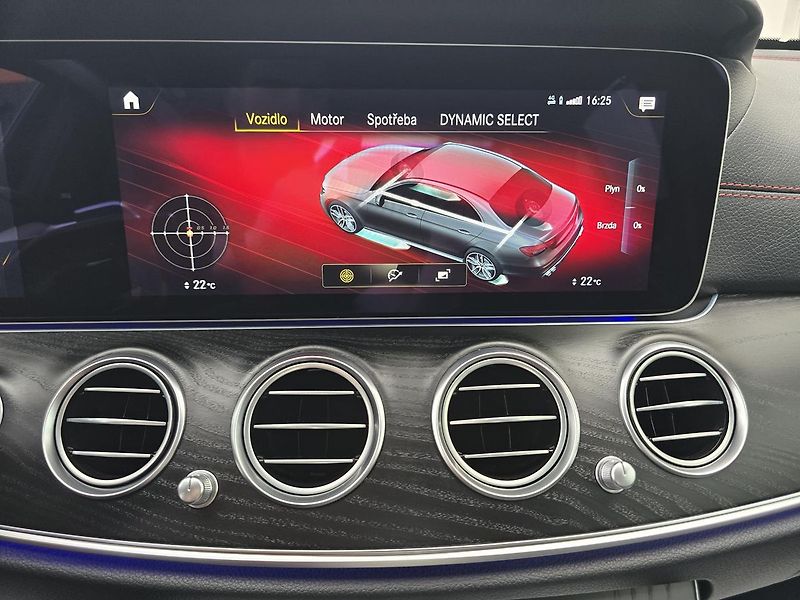 Mercedes-Benz Třídy E E53 AMG 4MATIC+ 360°CAM PANOR. - fotka 49 z 65