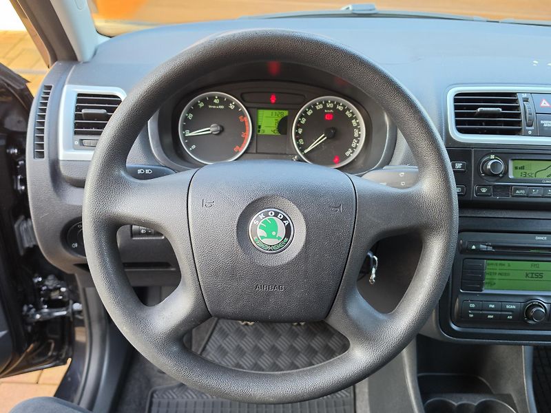 Škoda Roomster (2008) 1.4i 16V STYLE*PO ROZVODECH* - fotka 14 z 46
