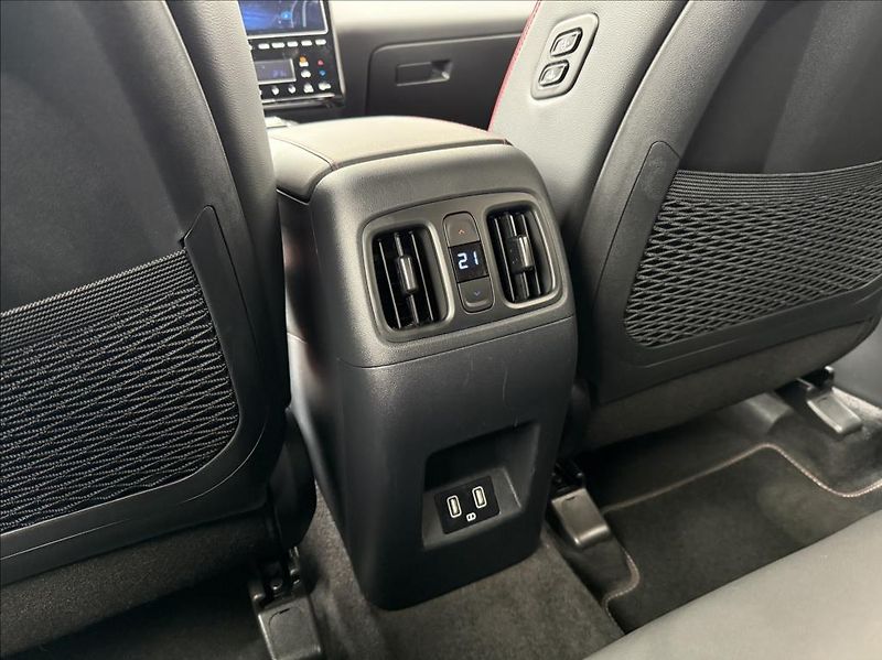 Hyundai Tucson 1,6 T HEV AT  N Line Premium - fotka 17 z 29