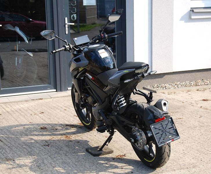 CFMOTO 300 NK (2026) 300NK - fotka 11 z 25