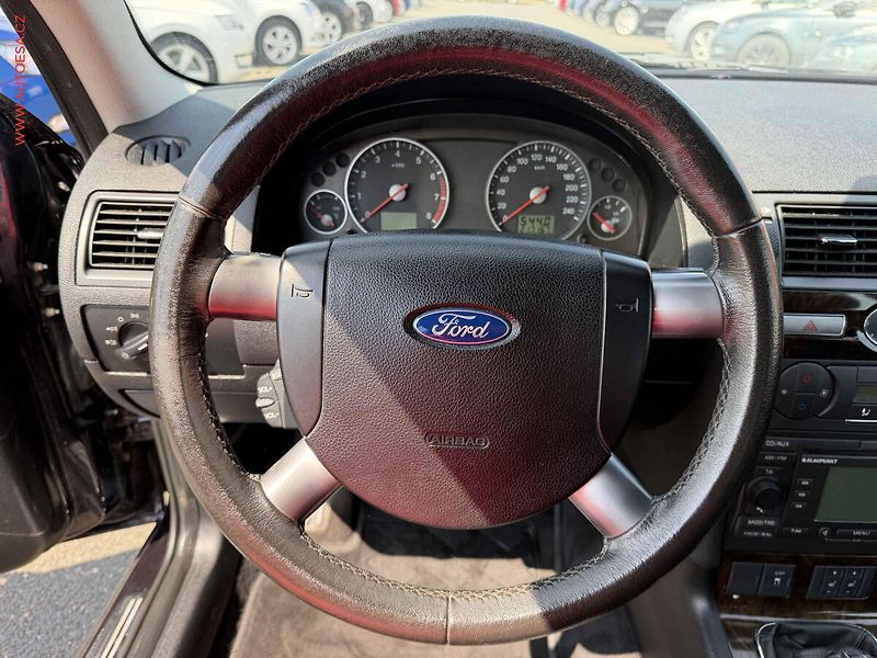 Ford Mondeo (2006) 1.8SCi, AC, výhřev sed - fotka 12 z 16