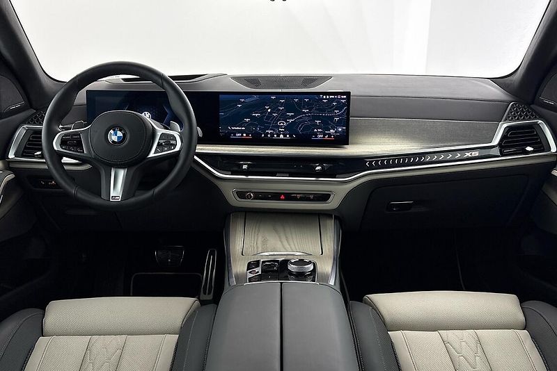 BMW X5 xDrive30d - fotka 18 z 28