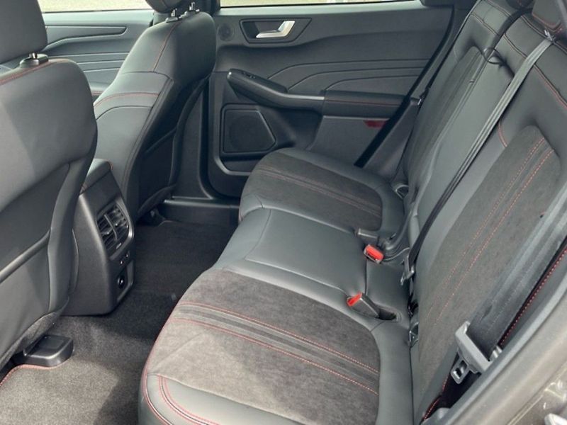 Ford Kuga 2.5iPHEV,178KW,1MAJ,CZ,DPH - fotka 12 z 14