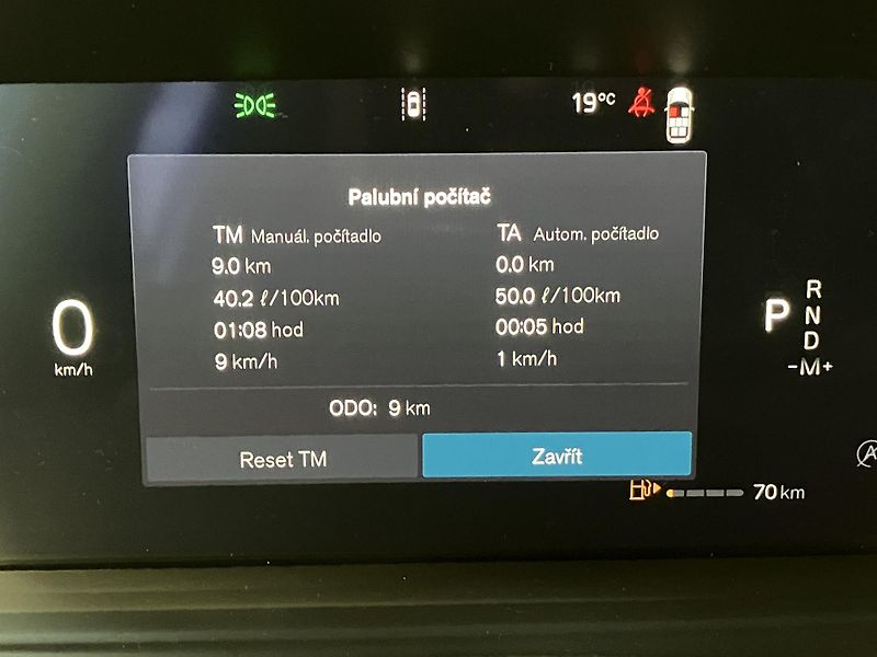 Volvo XC90 B5 AWD Ultra Bright AT8, ČR - fotka 27 z 49