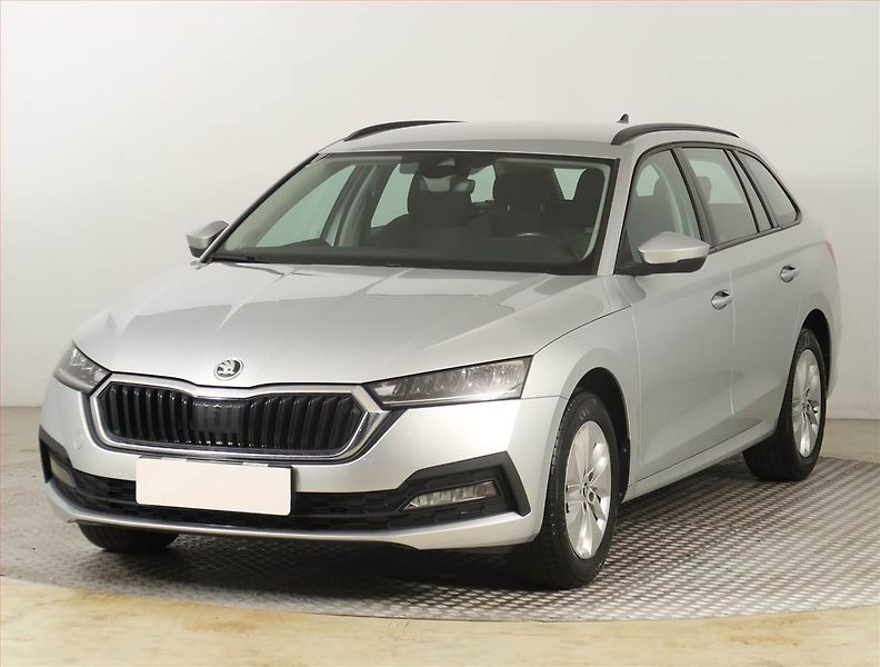 Škoda Octavia (2023) Ambition 2.0 TDI - fotka 2 z 18