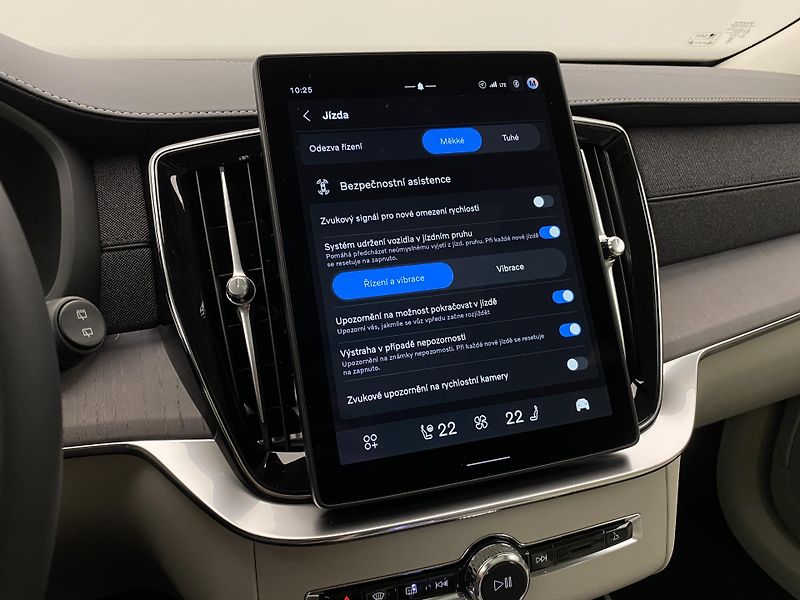 Volvo XC90 (2026) T8 AWD Plug-in BRIGHT PLUS 7m - fotka 53 z 71