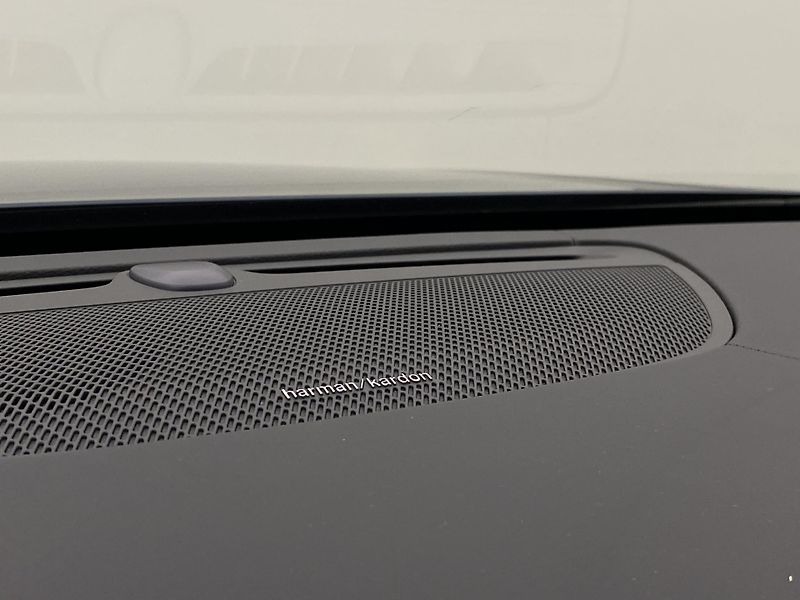 Volvo V90 T8 AWD RECHARGE DARK PLUS AUT - fotka 29 z 65