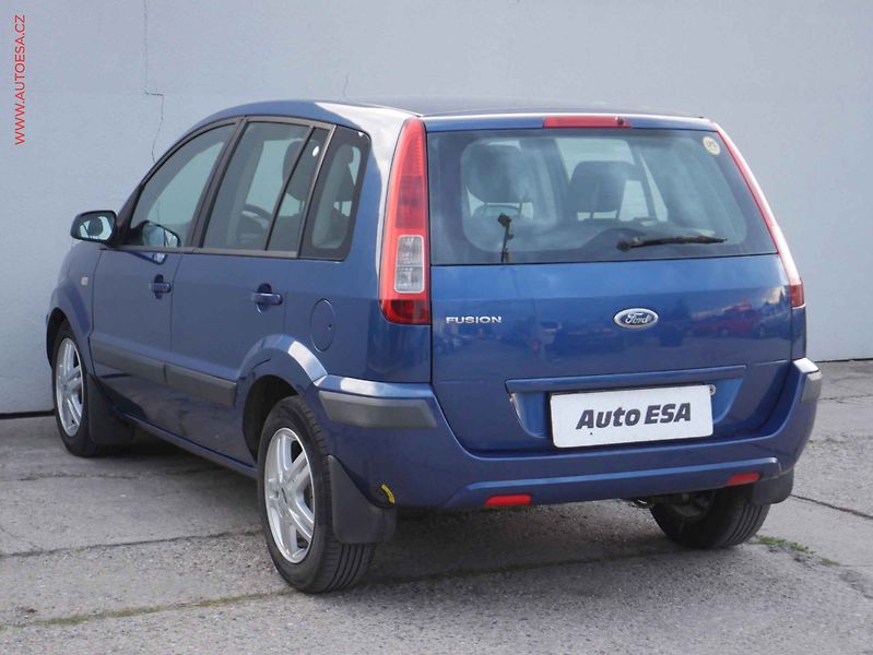 Ford Fusion (2009) 1.4i, AAC - fotka 4 z 17