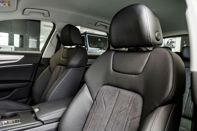 Audi A6 50 TDI quattro Avant S line - fotka 7 z 24