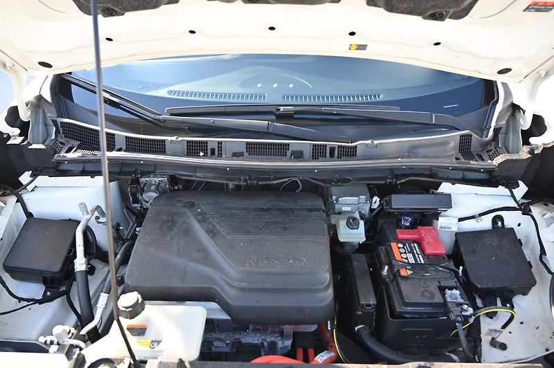 Nissan Leaf Basis 40kWH 110KW SoH 91,9 - fotka 32 z 35