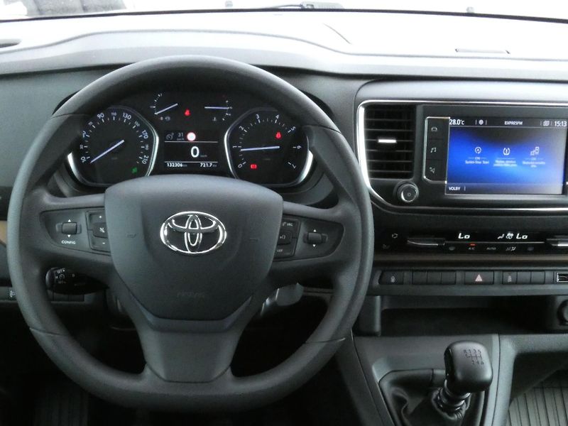 Toyota ProAce (2017) 2.0 D-4D 110KW 8-MÍST - fotka 17 z 30