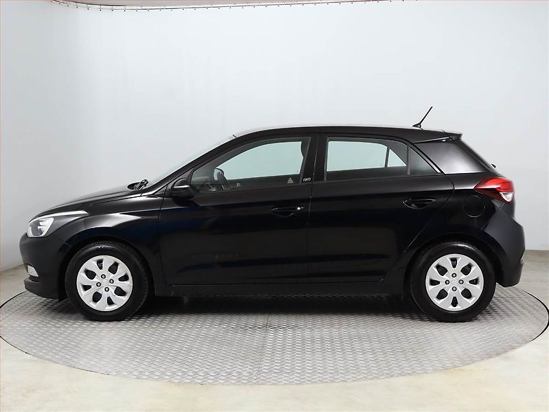 Hyundai i20 (2019) 1.2 - fotka 3 z 14