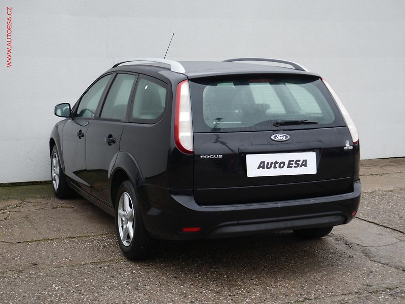 Ford Focus (2010) 1.6 TDCi, 1.maj, AC - fotka 4 z 17