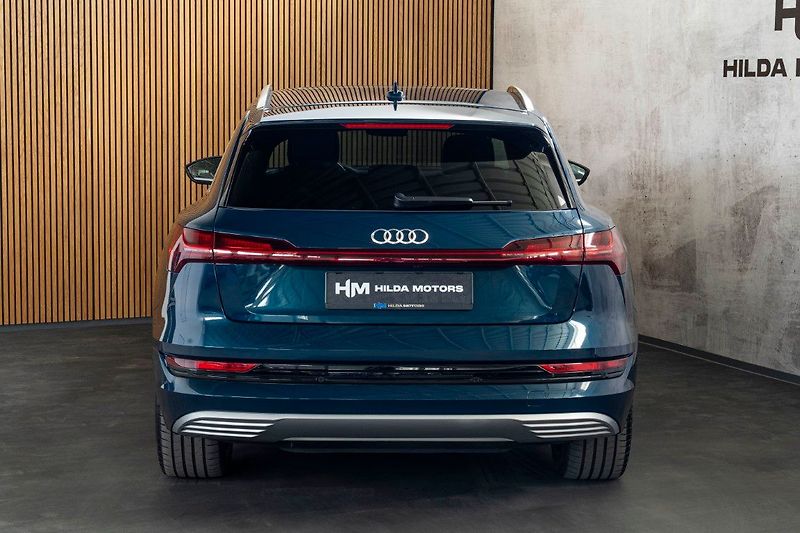 Audi e-tron 55 300kW Pano ACC 360 Tažné - fotka 8 z 42