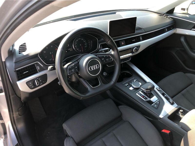 Audi A4 (2016) 2.0 TDI - fotka 5 z 30