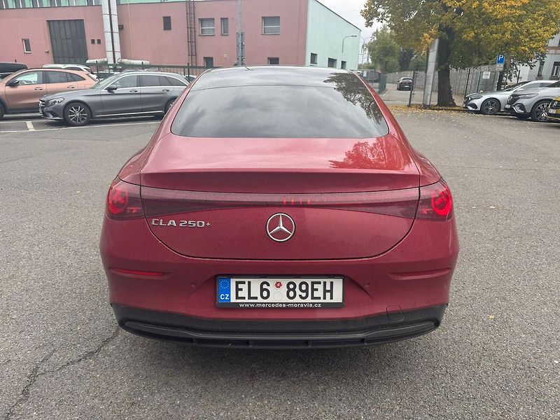 Mercedes-Benz CLA 250+ EQ demo - fotka 6 z 20