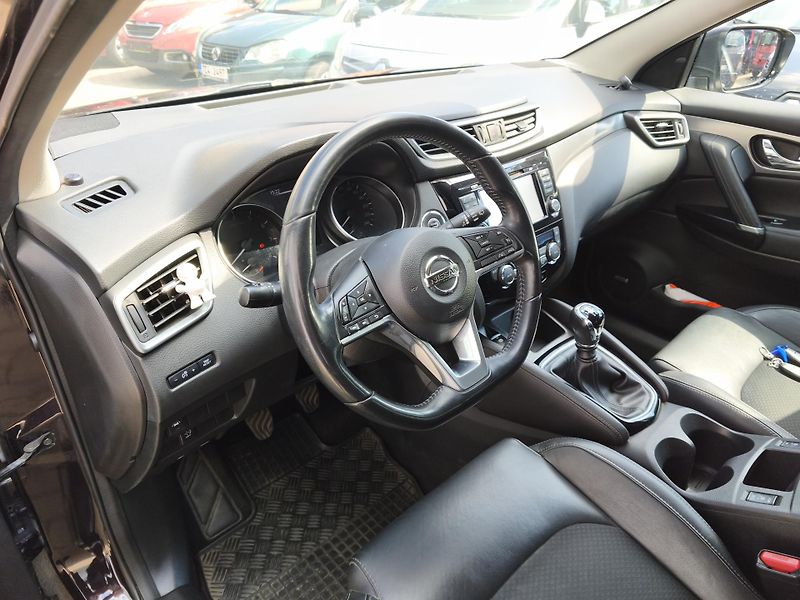 Nissan Qashqai (2017) 1,6 DIG-T 120kW-zadáno! - fotka 16 z 20