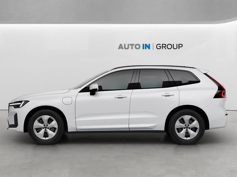 Volvo XC60 (2026) B5 AWD Core Auto 5d - fotka 4 z 11