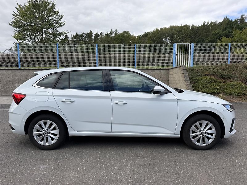 Škoda Scala 1,0TSi 85kW automat SELECTION - fotka 2 z 20