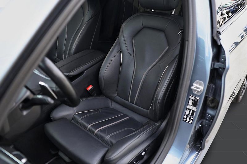 BMW Řada 5 530d xDrive Touring - fotka 10 z 14