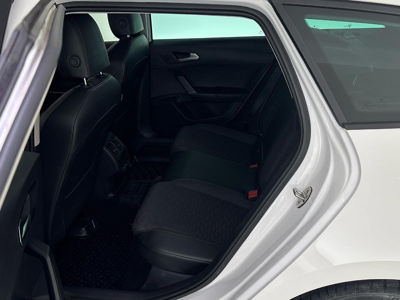 Seat Leon FR - fotka 8 z 29