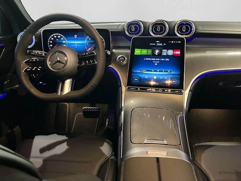 Mercedes-Benz GLC 220d 4Matic, DISTRONIC, - fotka 9 z 9