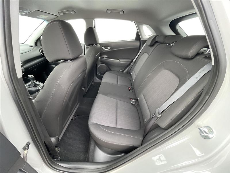 Hyundai Kona 1,0 T-GDI Comfort PDC+Klima - fotka 15 z 23