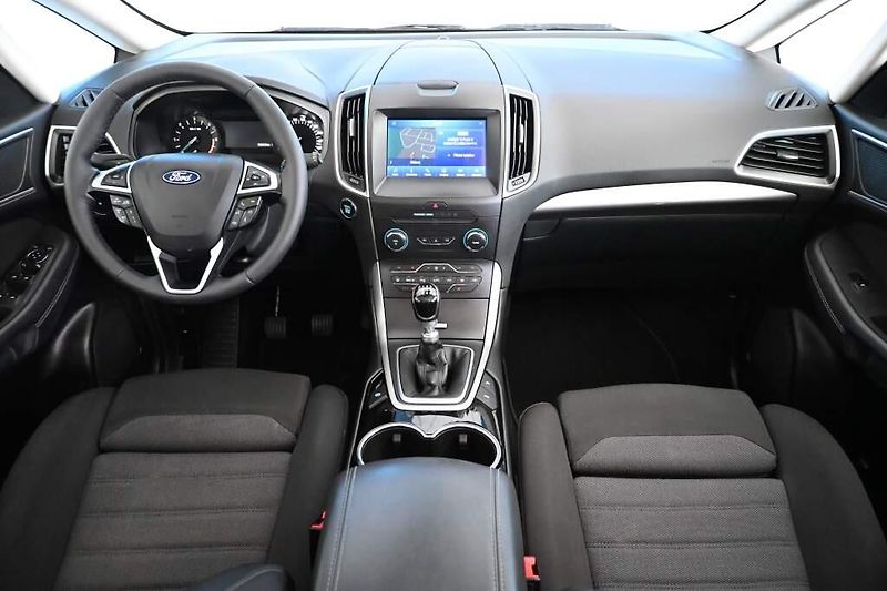 Ford S-MAX (2022) 2.0 LED ACC Tažné Webasto ECOB - fotka 12 z 34