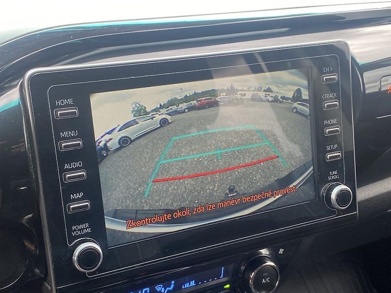 Toyota Hilux 2.4D, ČR, Active, tažné, 4x4 - fotka 21 z 32