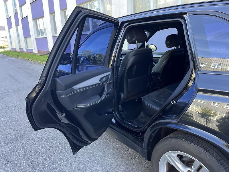 BMW X5 3,0 D xDrive 30D ///M - fotka 15 z 34