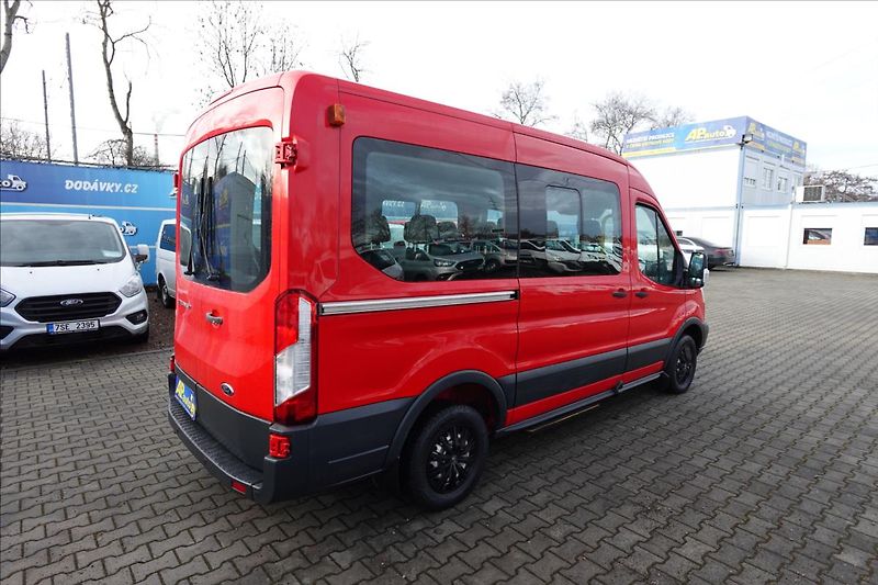 Ford Transit 2,2 TDCi  L2H2 9MÍST BUS KLIMA - fotka 8 z 42