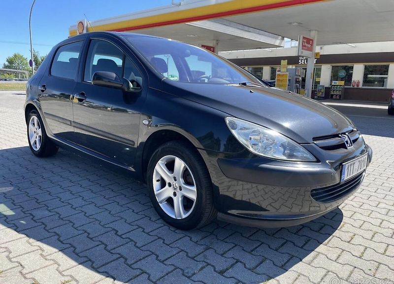 Peugeot 307 2,0 16V - fotka 3 z 9