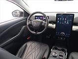 Ford Mustang Mach-E (2021) Standard Range RWD, SoH 95% - náhled 7