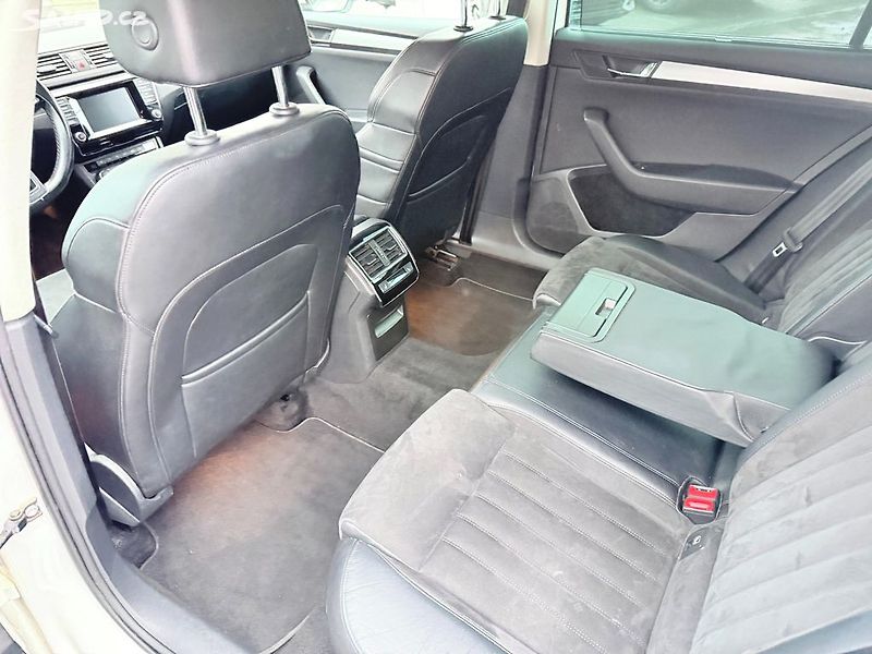 Škoda Superb 2.0 TDI 140kW - fotka 28 z 33