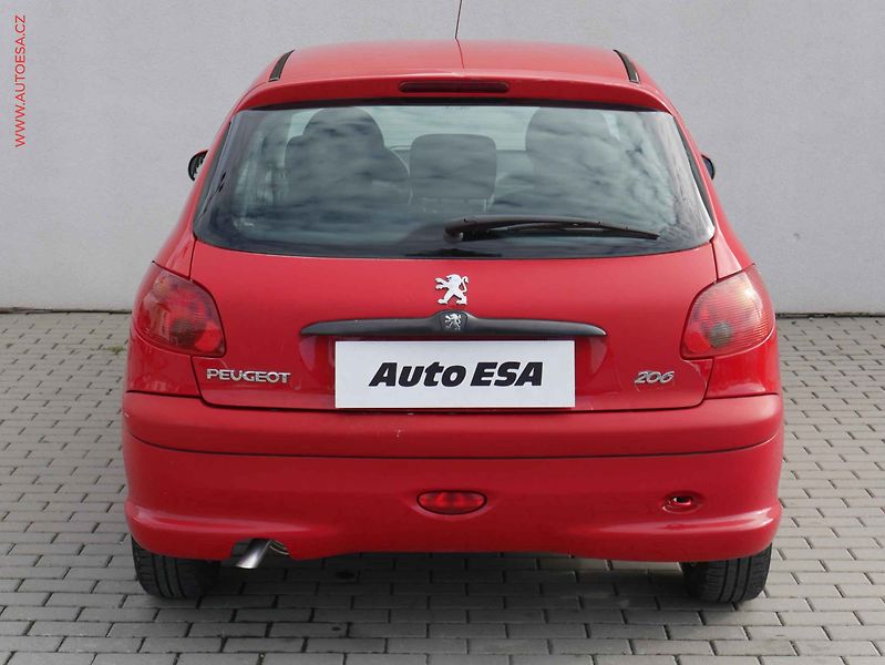 Peugeot 206 (2008) 1.4i, ČR, Klima - fotka 5 z 15