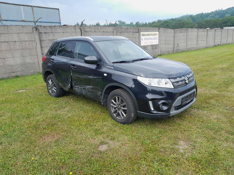 Suzuki Vitara 1,6 VVT Serviska 2x klíč - fotka 7 z 23