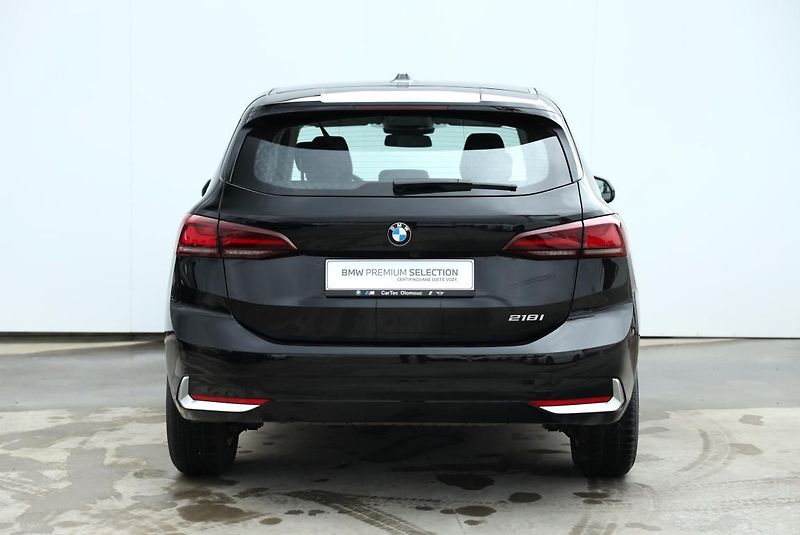 BMW Řada 2 218i Active Tourer - fotka 9 z 10