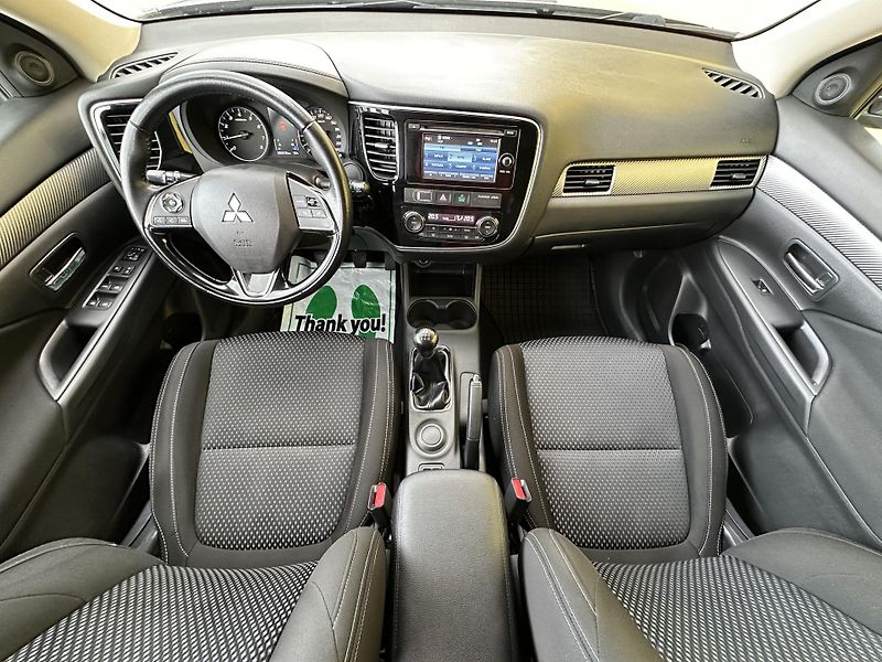 Mitsubishi Outlander (2016) 2.0/110kW *1.Maj *TZ *4x2  - fotka 8 z 34