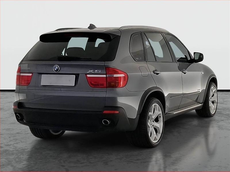 BMW X5 (2009) xDrive35d - fotka 5 z 23