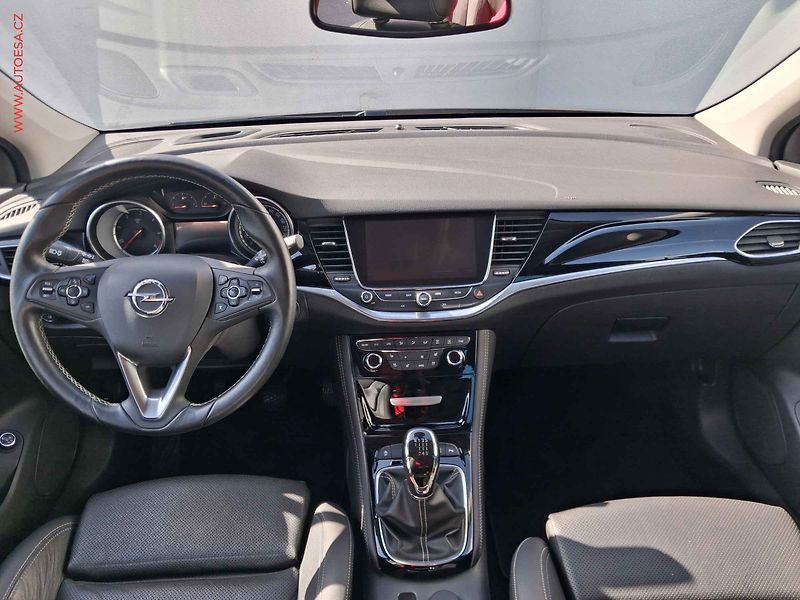 Opel Astra (2016) 1.6 CDTi SportsTourer, LED - fotka 8 z 22